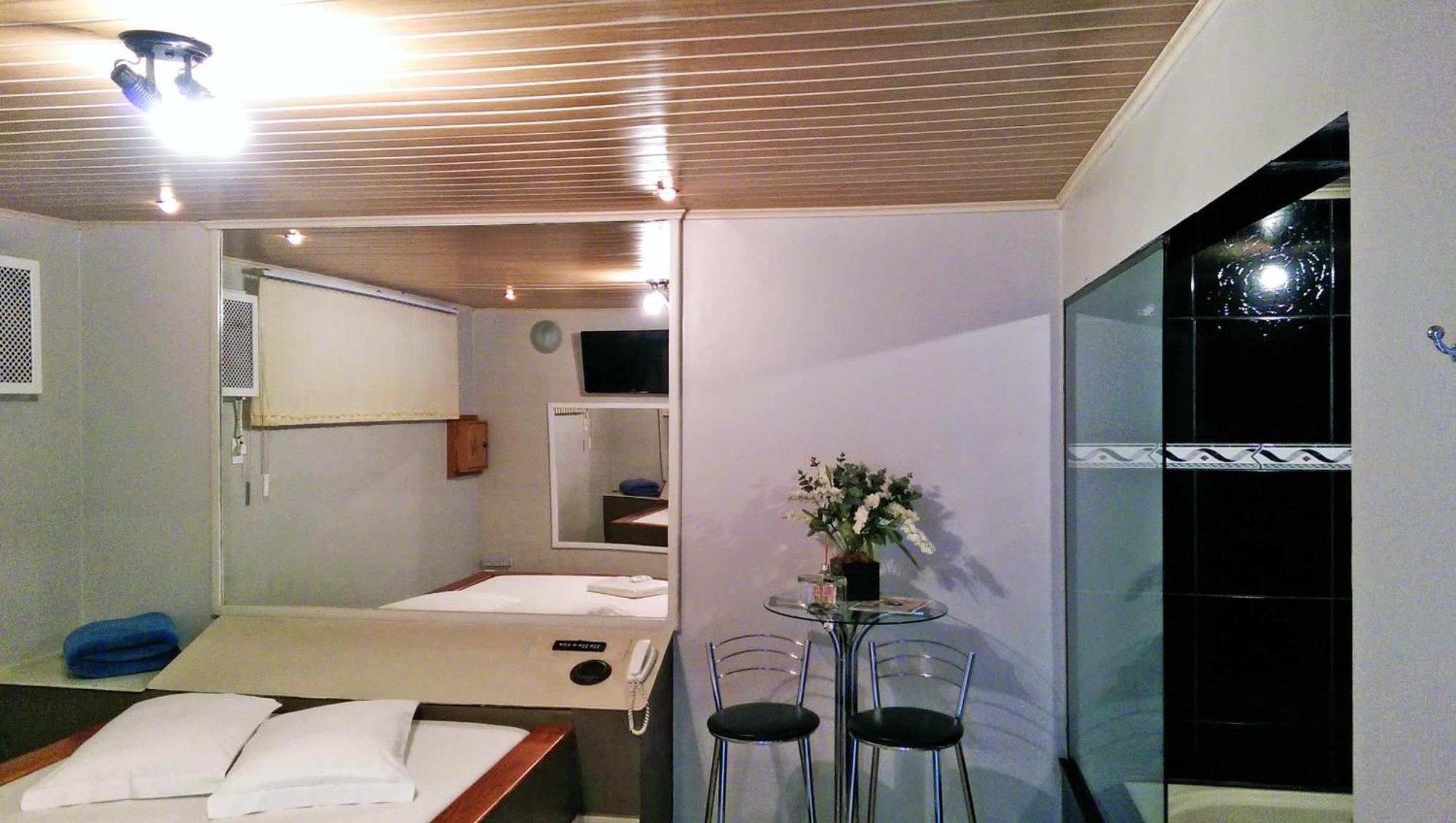 Motel Cisne Blumenau (Adults Only) Room photo